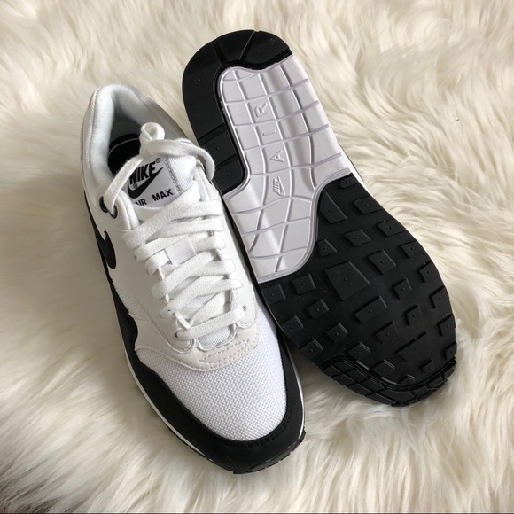 Brand New Nike Air Max 1 White + Black - Picture 5 of 8
